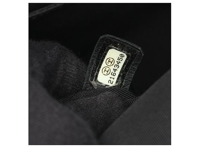 Timeless Chanel Matelassé Leder Rucksack Grün Khaki - Ansicht 5