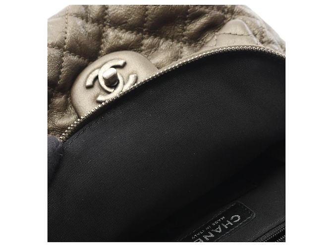 Timeless Chanel Matelassé Leder Rucksack Grün Khaki - Ansicht 6