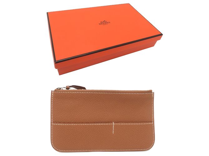 Cartera Larga Dogon GM de Hermès en Cuero Togo Dorado - vista 9