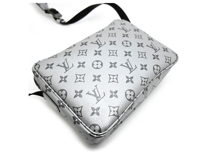 Borsa a Spalla Reflect PM di Louis Vuitton Argento - vista 4