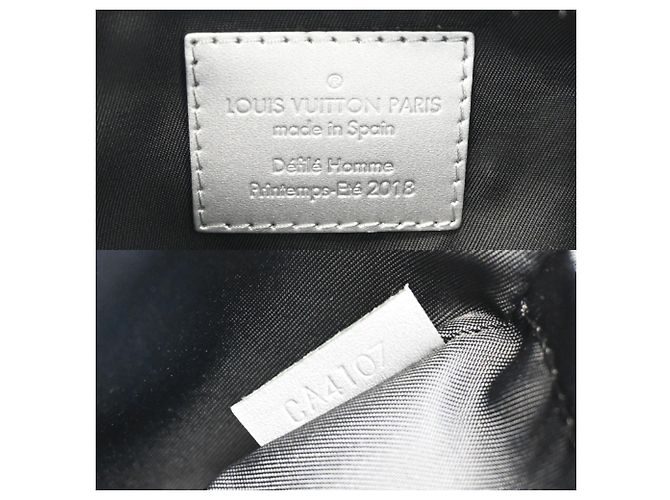 Borsa a Spalla Reflect PM di Louis Vuitton Argento - vista 9
