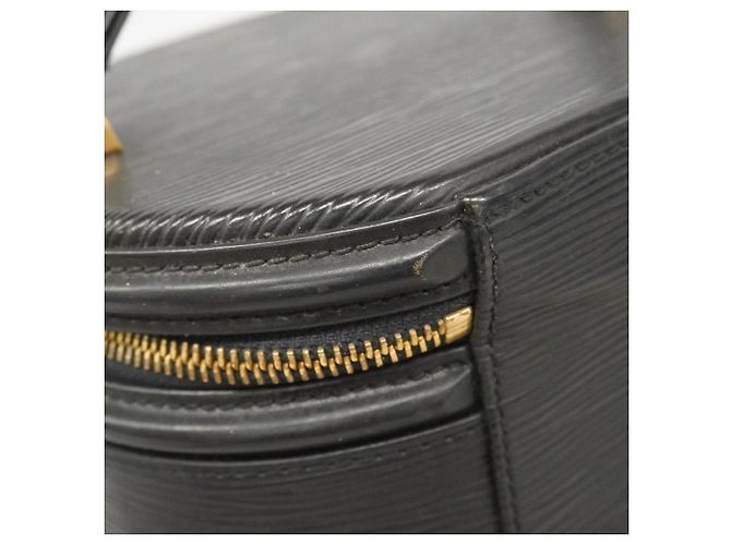 Louis Vuitton Epi Cannes Handbag in Noir Black - view 10