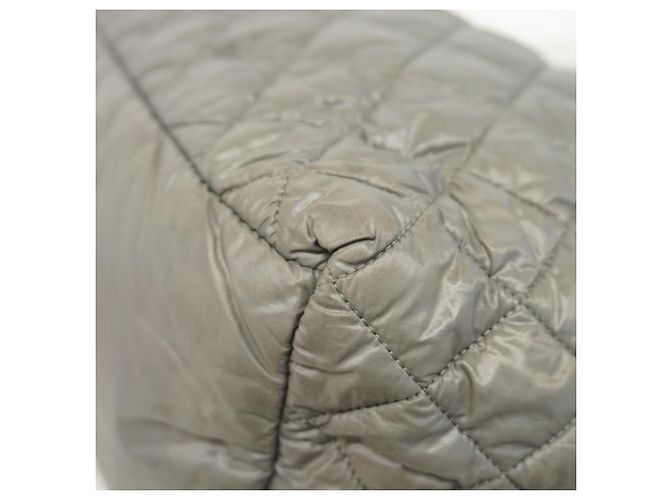 Borsa tote in nylon Coco Cocoon di Chanel Verde oliva - vista 6