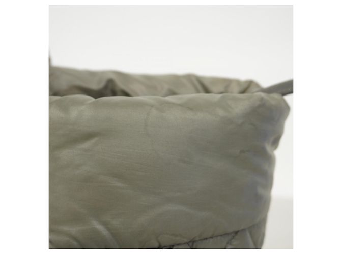 Borsa tote in nylon Coco Cocoon di Chanel Verde oliva - vista 7