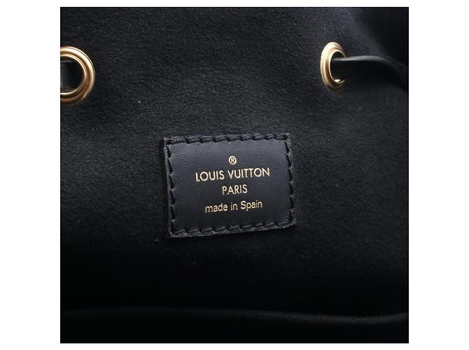 Zaino/Borsa Montsouris PM di Louis Vuitton Nero - vista 4