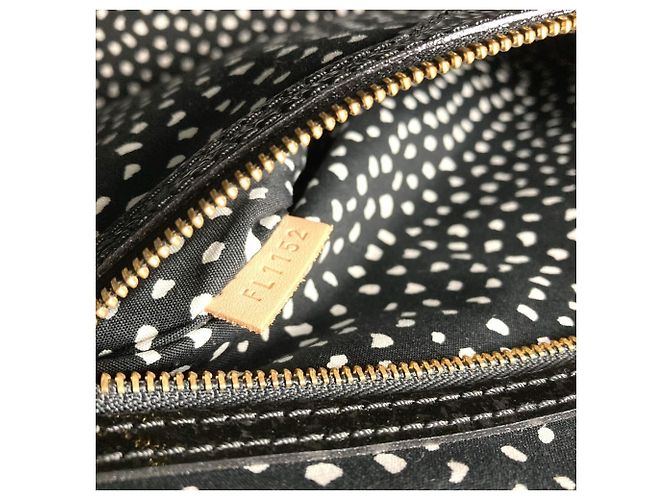 Borsa Tote Lockit MM Dot Infinity Yayoi Kusama di Louis Vuitton Nero - vista 13
