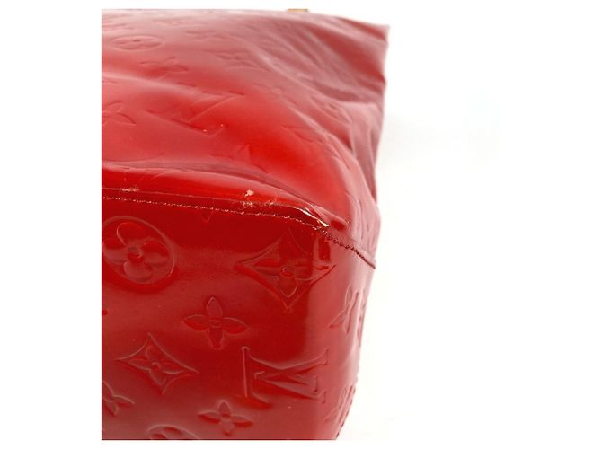 Borsa Tote Verticale Lead MM in Monogram Vernis Louis Vuitton Rosso - vista 6
