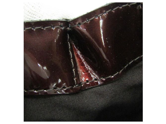 Sac à main Louis Vuitton Monogram Vernis Wilshire PM Bordeaux - vue 17