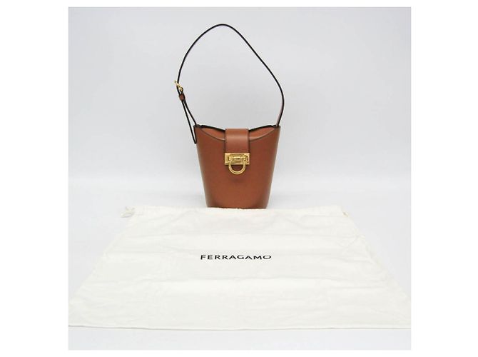 Borsa a secchiello Gancini Trifoglio di Salvatore Ferragamo Marrone - vista 2