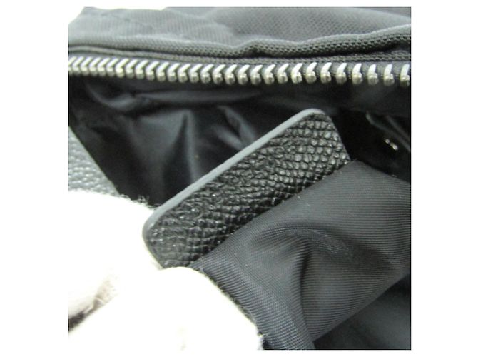 Borsa a tracolla in nylon da uomo Burberry in nero - vista 16