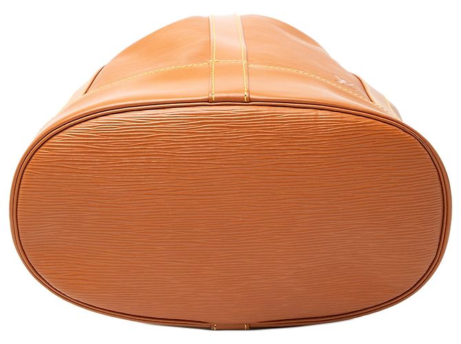 Louis Vuitton Marrone Epi Randonnee PM - vista 3