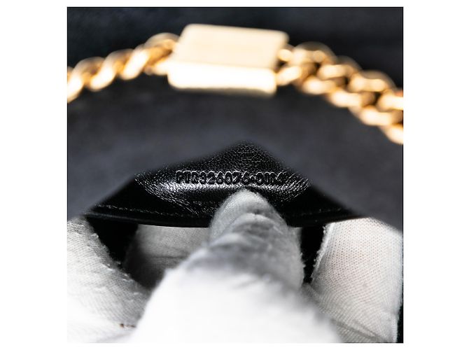 Saint Laurent Sac à bandoulière Kate Monogram en cuir de veau métallisé argenté avec pompon - vue 6