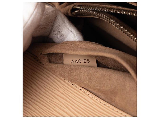 Louis Vuitton Marly MM Epi Beige - vista 7