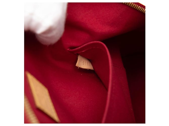 Louis Vuitton Alma GM in Vernis Monogram Rosso - vista 6