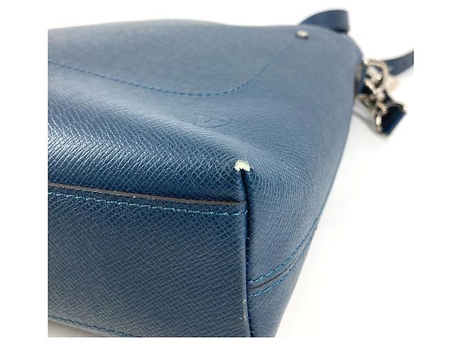 Borsa verticale Taiga Grigori M30213 di Louis Vuitton Blu - vista 8