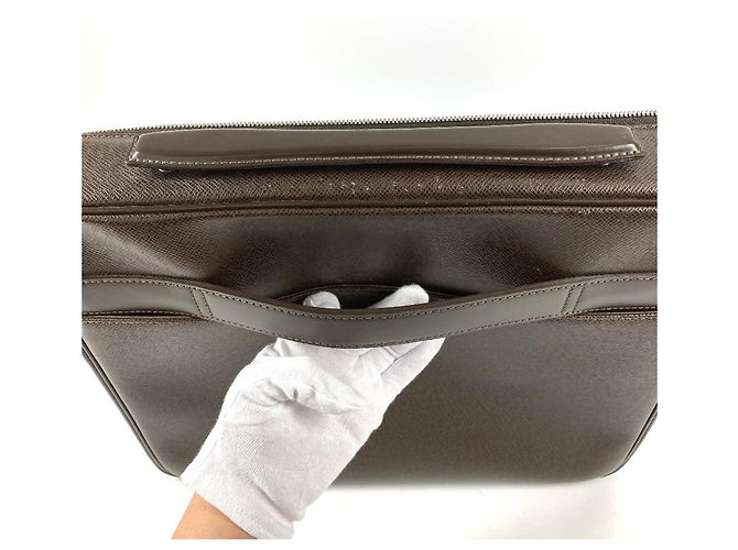 Louis Vuitton Taiga Odessa Tragetasche Braun - Ansicht 14