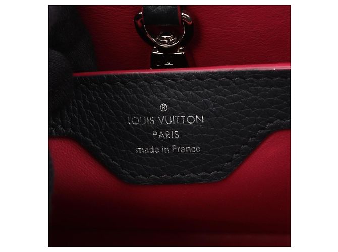 Borsa Louis Vuitton Capucines BB 2 in 1 Blu Blu navy - vista 4