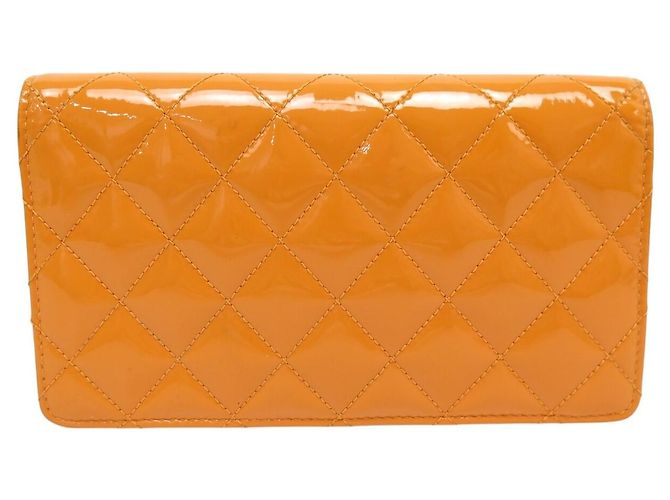 CHANEL BOY QUILTED PATENTLEDER ORANGE GELDBÖRSE - Ansicht 2