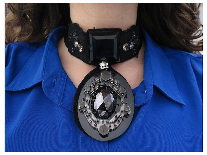 COLLANA LANVIN CHOKER CON PENDENTE A NODO 10 ANNI NERO ALBER ELBAZ - vista 7