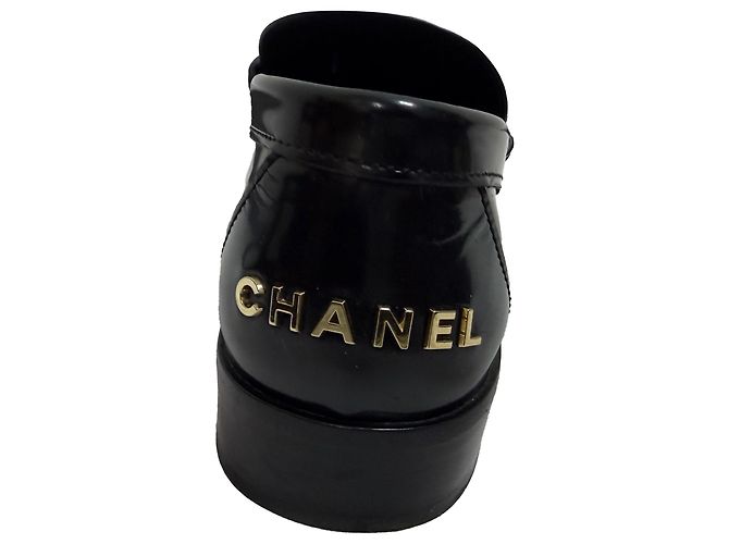 Timeless Mocassini con logo lucido Chanel in pelle di vitello nera Nero - vista 4