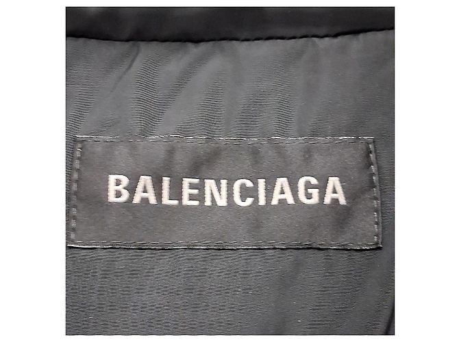 Balenciaga Logo Zip-Up Cropped Down Jacket in Black Polyester - view 4