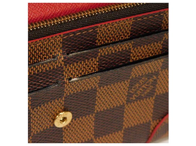 Louis Vuitton Langer Geldbeutel aus Damier-Canvas Braun Rot Fuschia Damier ebene - Ansicht 17