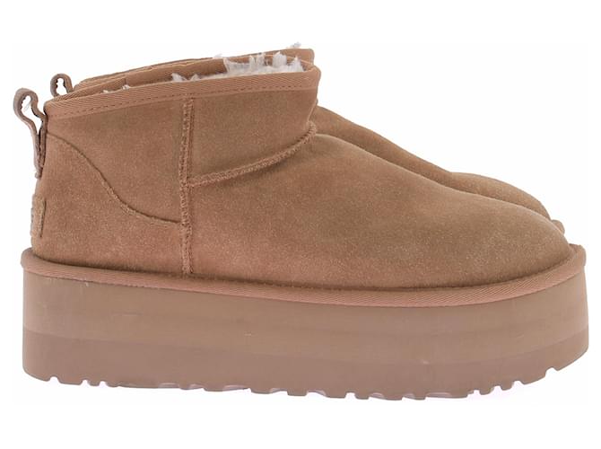 Ugg Stivali foderati "Classic Ultra Mini" con piattaforma Cammello - vista 2