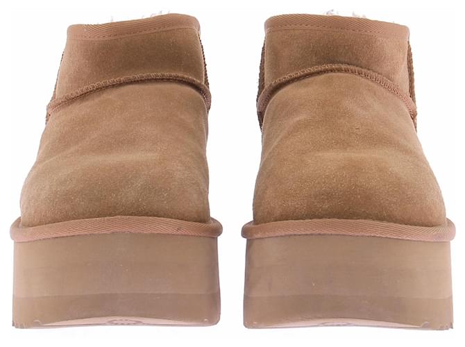 Ugg Stivali foderati "Classic Ultra Mini" con piattaforma Cammello - vista 4