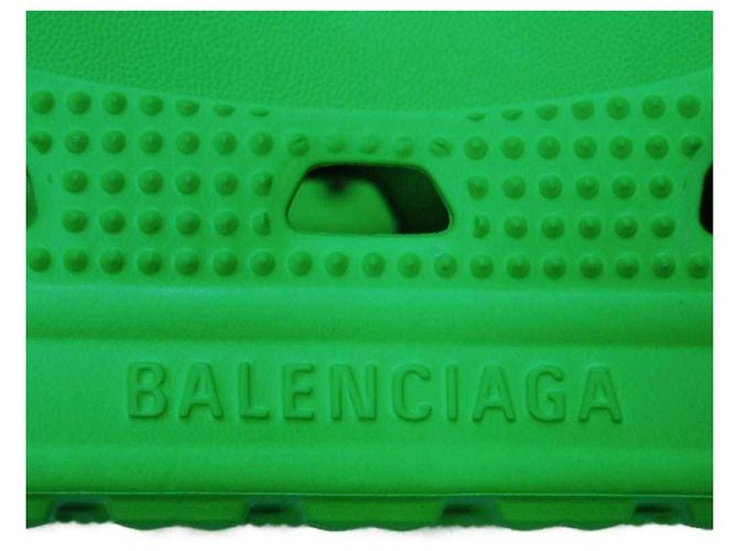 Borsa a Spalla in Gomma Verde Balenciaga - vista 13