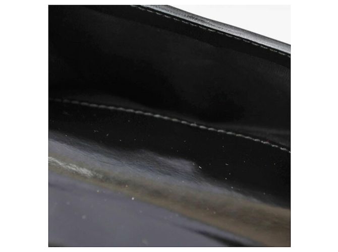 Gucci Bi-Fold Geldbörse aus schwarzem Emaille-Leder - Ansicht 9