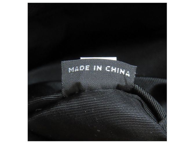 Prada Nylon-Rucksack - Modell 2VZ056 Schwarz - Ansicht 8