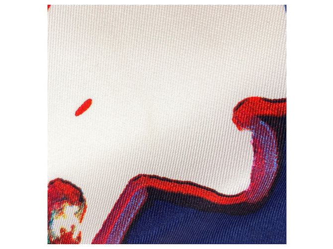 Foulard in seta Chanel Coco Mark in blu navy e bianco - vista 11