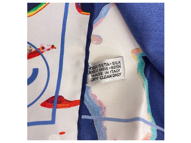 Foulard in seta Chanel Coco Mark in blu navy e bianco - vista 5