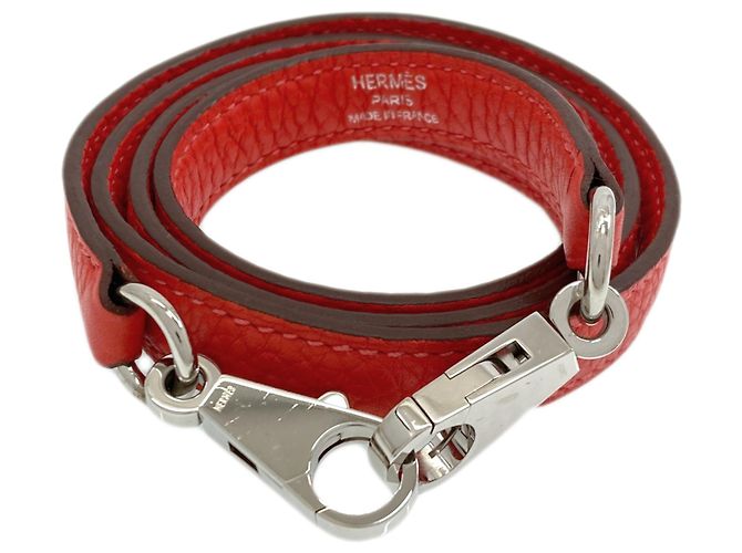 Hermès Hermes Bolide 31 Handbag in Red - view 8