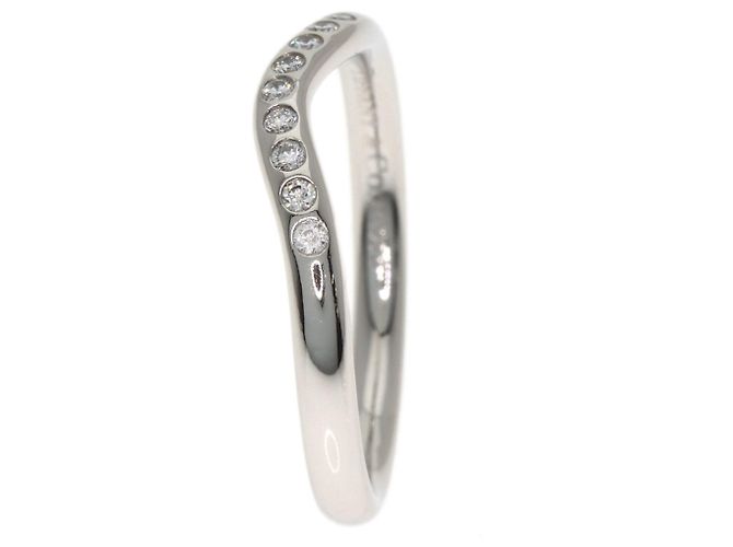 Tiffany & Co. Diamantring mit gebogenem Band aus Platin - Ansicht 3