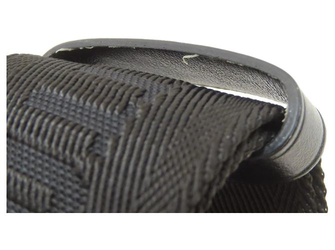 Borsa a Spalla Monogram Shadow Louis Vuitton Nero - vista 17