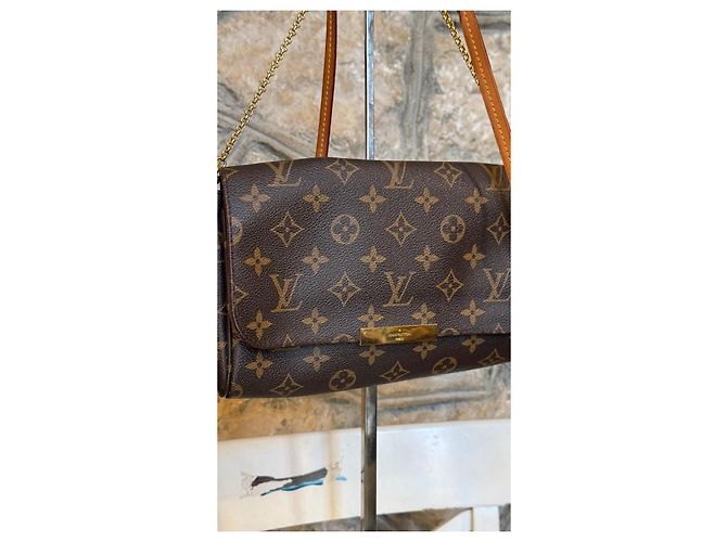 Borsa Louis Vuitton Monogram Favorite PM Marrone Monogramma - vista 19