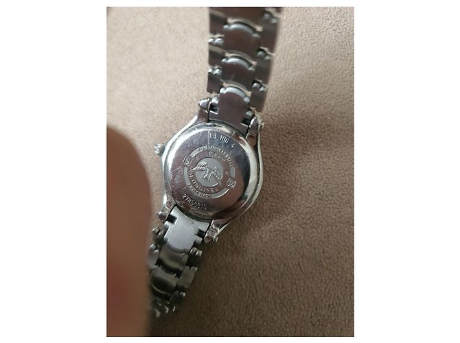 Longines-Uhr aus Edelstahl Silber - Ansicht 9