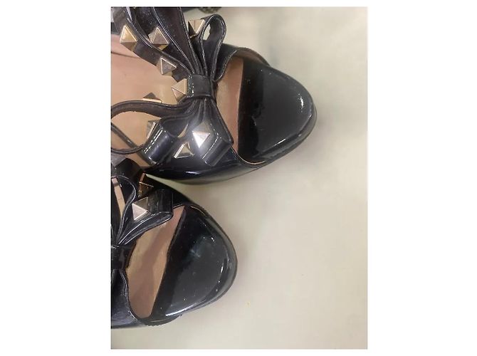 Valentino Garavani Rockstud Bow Peep Toe Pumps schwarzes Lackleder - Ansicht 5