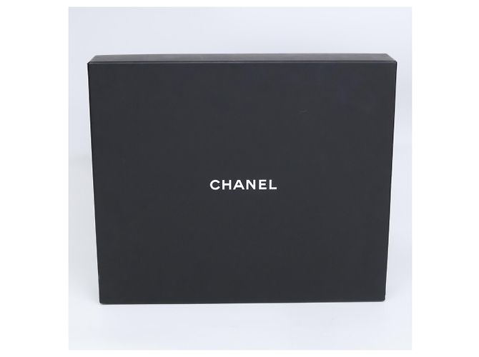 Chanel Stola in Pelliccia di Coniglio Orylag Bianco - vista 10