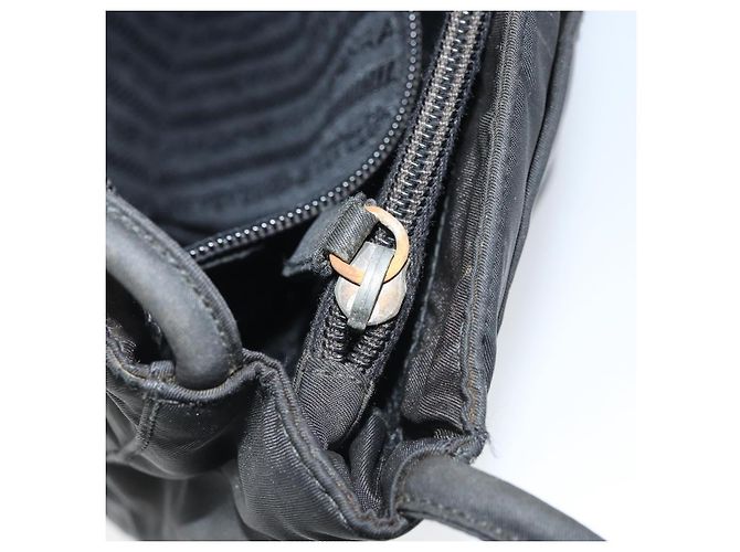Prada Tote Bag aus schwarzem Nylon mit Silber authentisch 174562 - Ansicht 10