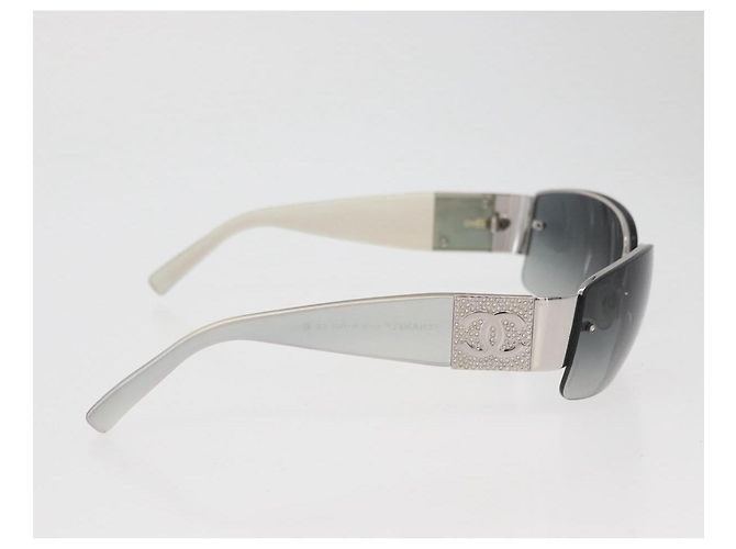 Gafas de sol CHANEL de plástico Opal CC Auth 162593 - vista 5