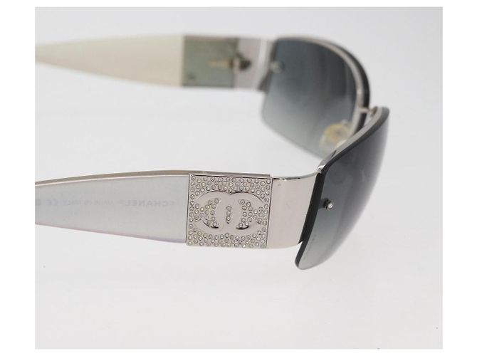 Gafas de sol CHANEL de plástico Opal CC Auth 162593 - vista 6