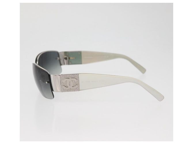Gafas de sol CHANEL de plástico Opal CC Auth 162593 - vista 7
