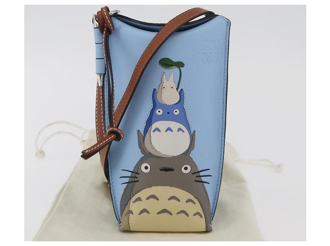 LOEWE LOEWE �~ Studio Ghibli Il Mio Vicino Totoro Pochette in Pelle Blu Auth 167190SM Blu chiaro - vista 12