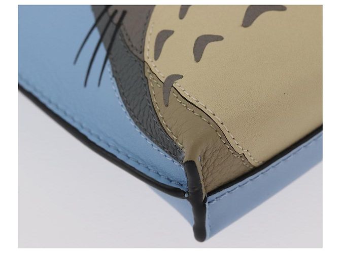 LOEWE LOEWE �~ Studio Ghibli Il Mio Vicino Totoro Pochette in Pelle Blu Auth 167190SM Blu chiaro - vista 15