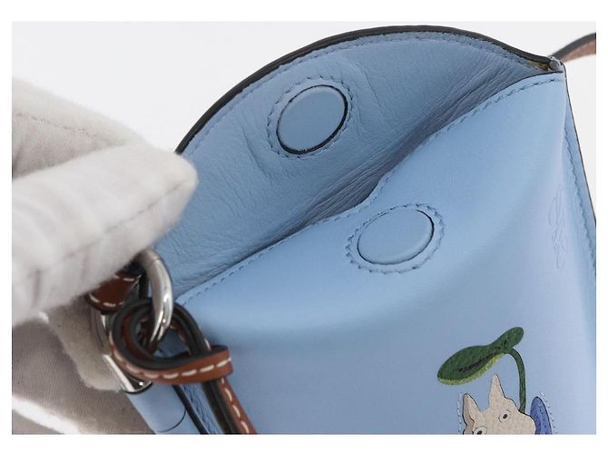 LOEWE LOEWE �~ Studio Ghibli Il Mio Vicino Totoro Pochette in Pelle Blu Auth 167190SM Blu chiaro - vista 9
