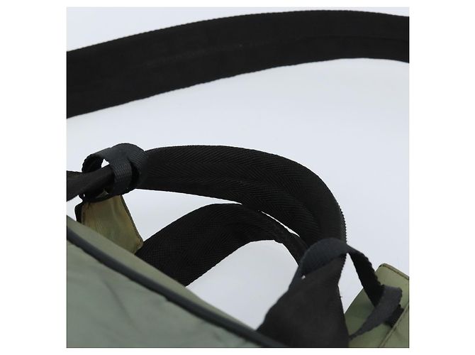 PRADA Sport Schultertasche aus grauem Nylon mit silberner Authentizität 174086 Braun - Ansicht 14