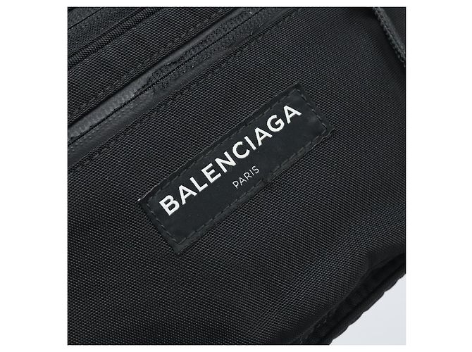Borsa Body BALENCIAGA in nylon nero 482389 Auth BA11367 - vista 18