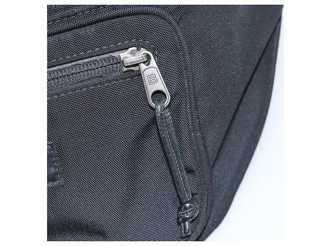 Borsa Body BALENCIAGA in nylon nero 482389 Auth BA11367 - vista 22